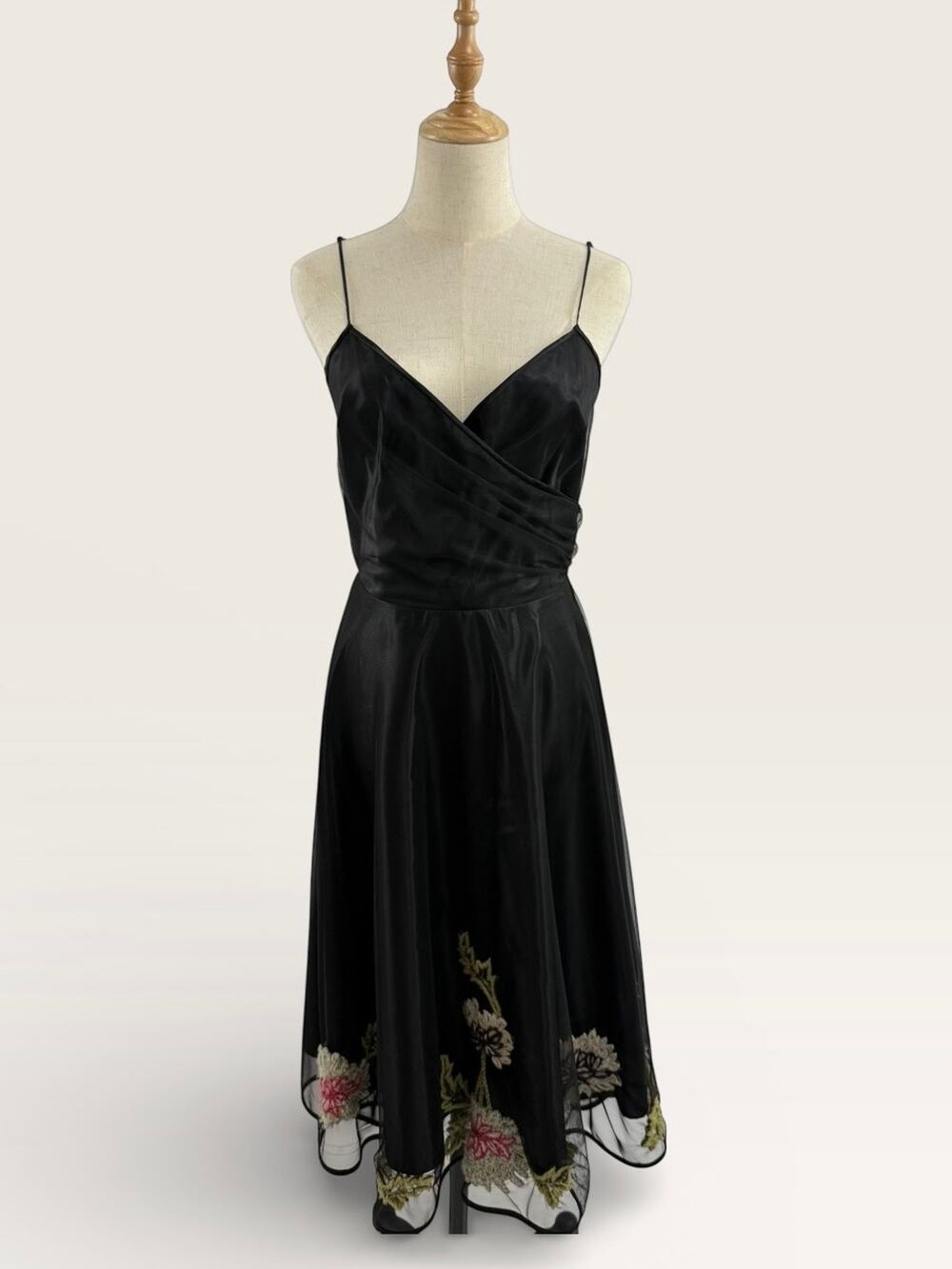 Betsey Johnson Black Taffeta/Chiffon Overlay Dress w/ Floral Embroidery, Size 6